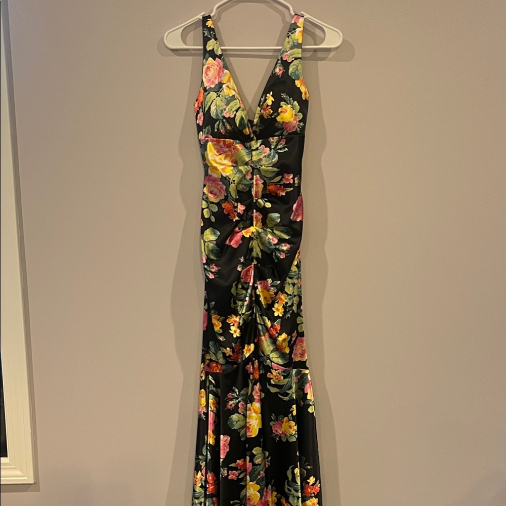Black Floral V-Neck Ruched Maxi Dress